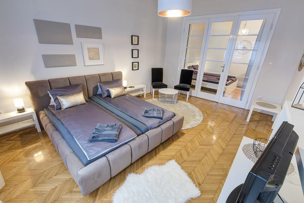 Brighthome Castle District Appartement Budapest